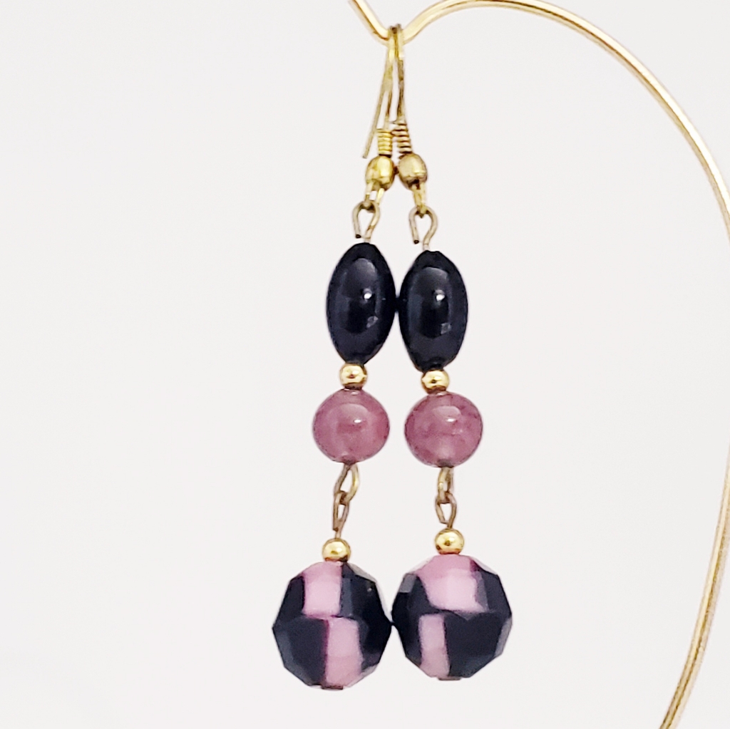 Elegant Black And Purple Glass Faceted Dangly Earrings